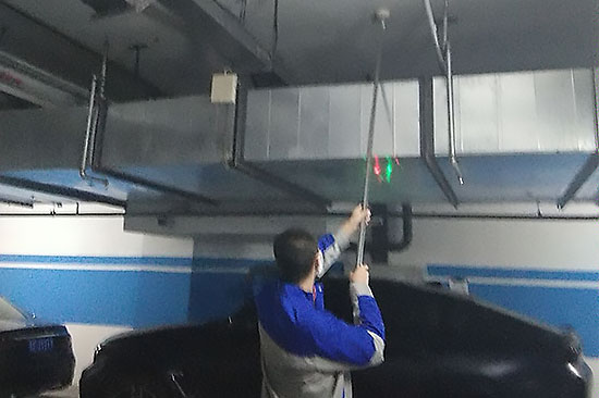 小區地下車庫維保中 小區地下車庫維保中